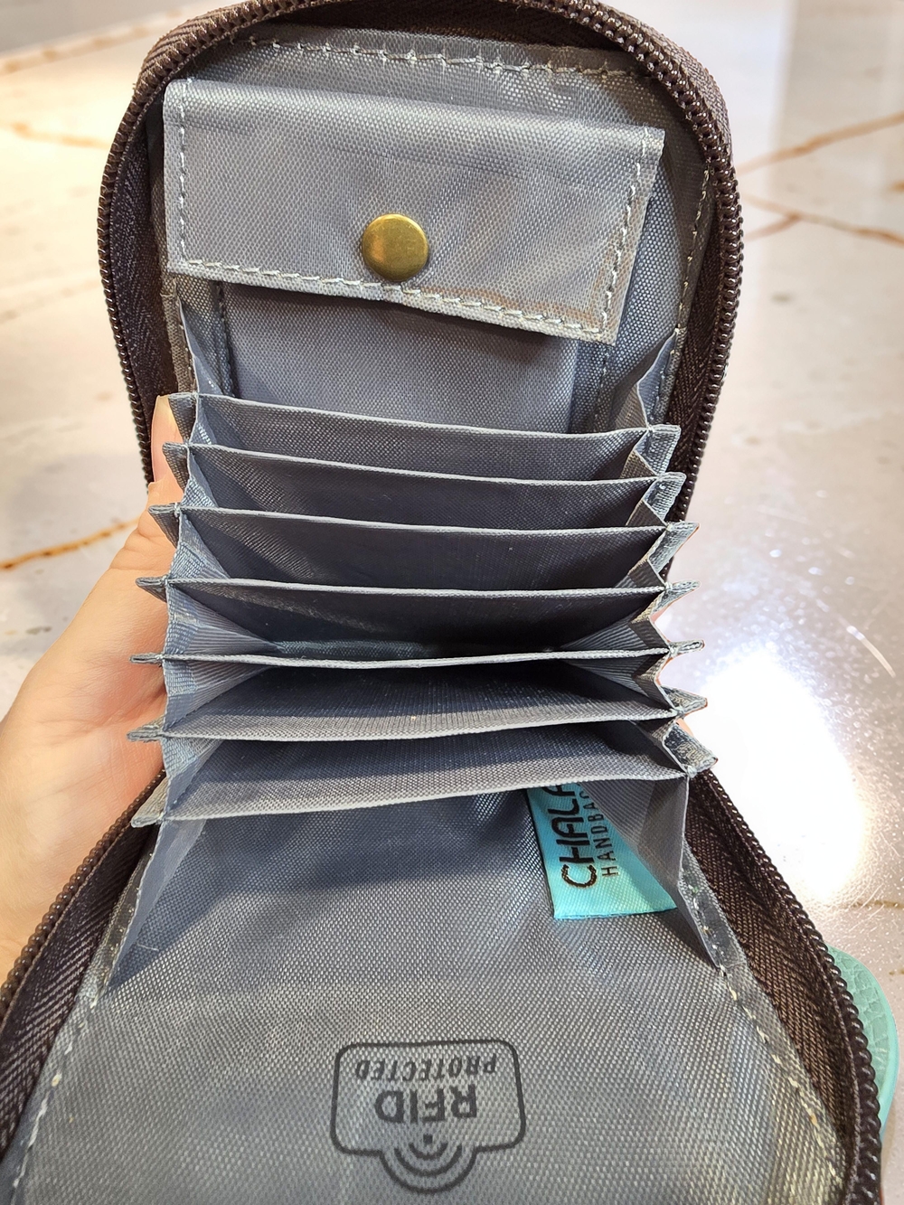 Chala RFID Turtle Wristlet Wallet Credit Card Organizer NWT - Picture 5 of 6